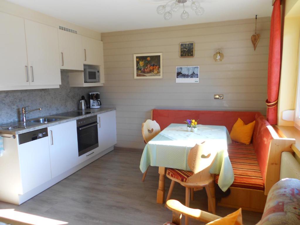 Haus Leitgeb Apartment Telfes im Stubai Room photo